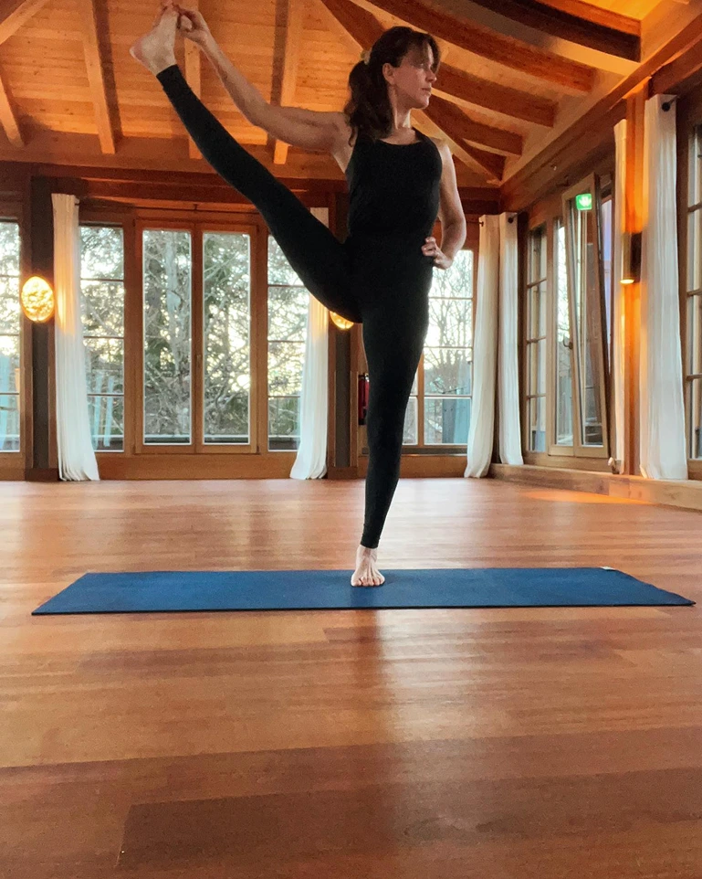 PRACTICE YOGA 