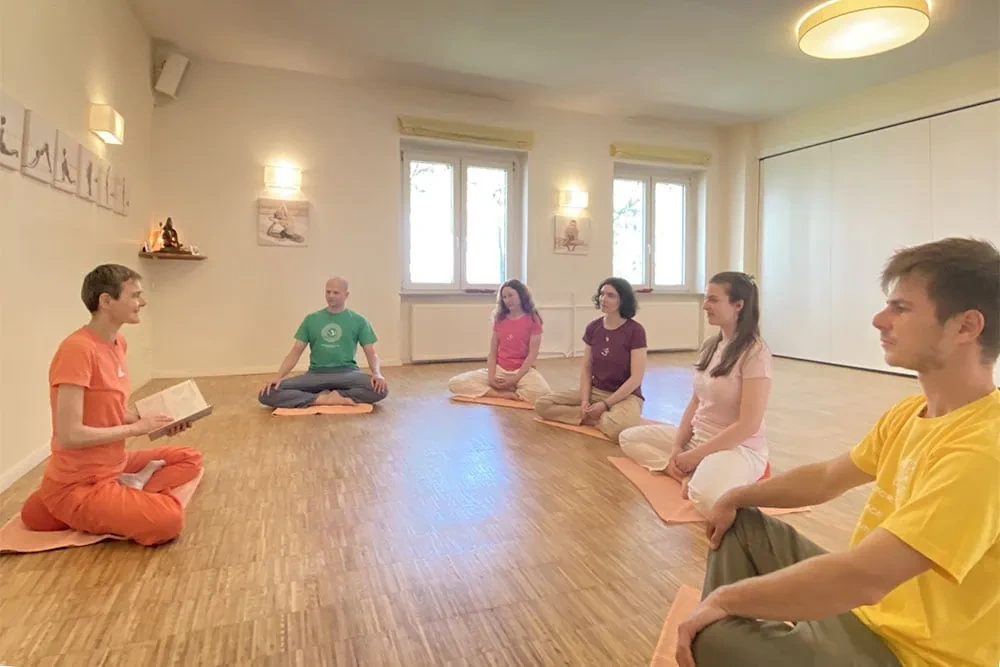 Sivananda Yoga Vedanta Zentrum Berlin Germany