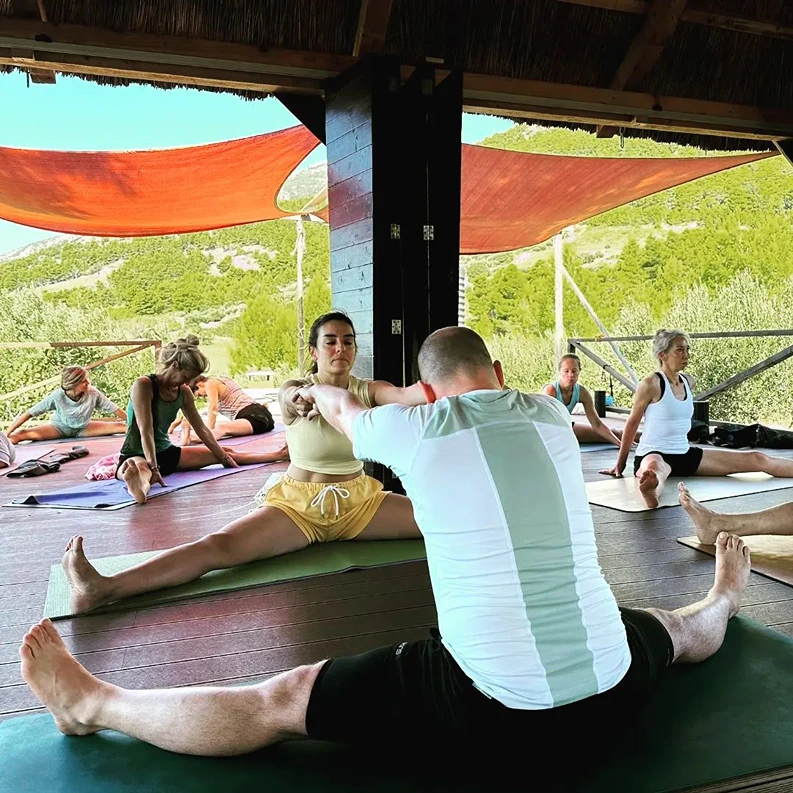 The Bowspring Practice. 21th Century Yoga