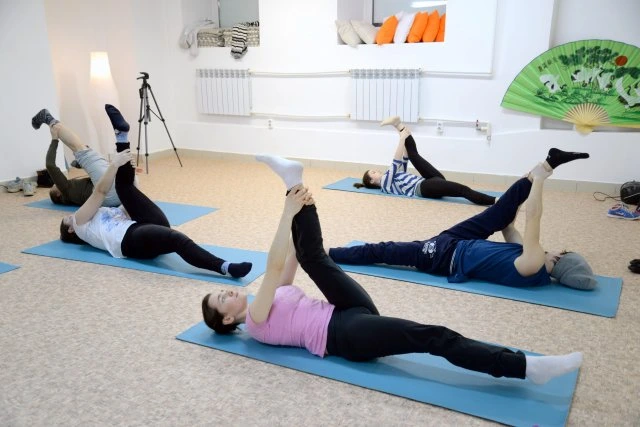 Vozrozhdeniye Yoga Fitnes Tantsy Yedinoborstva 
