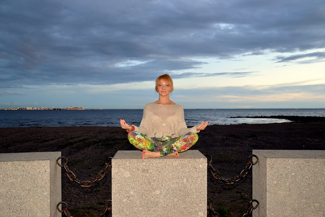 Vozrozhdeniye Yoga Fitnes Tantsy Yedinoborstva 
