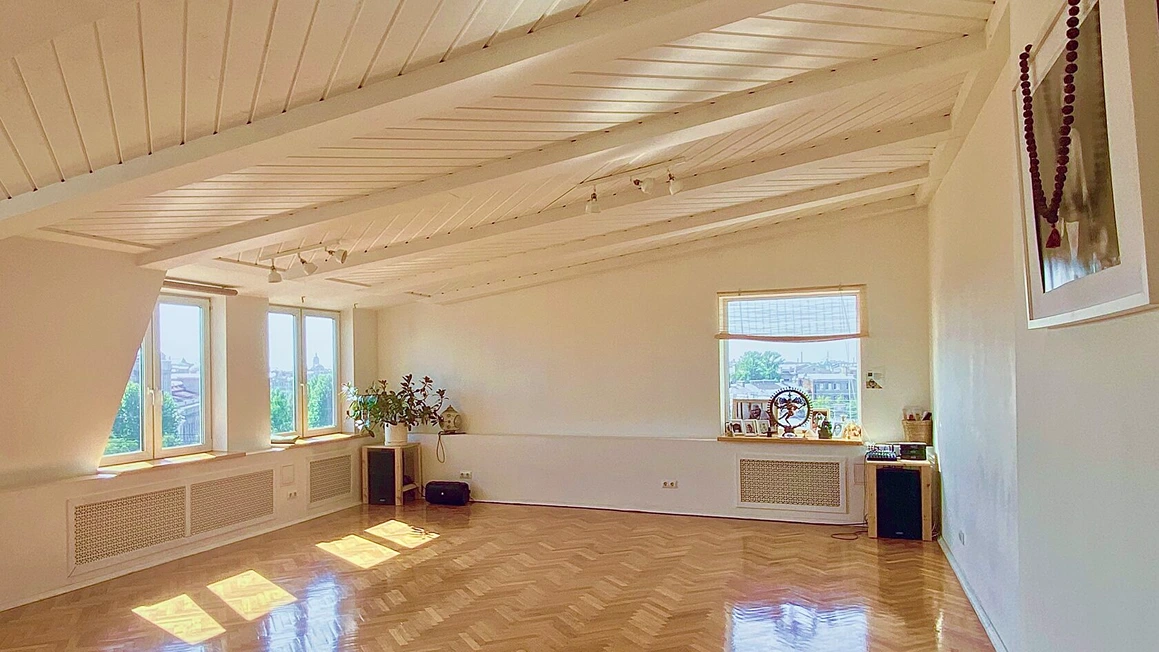 Yoga Family Space Russia