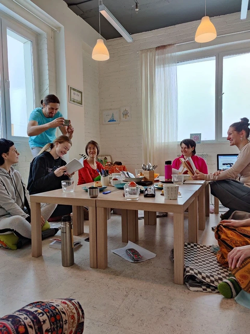 Yoga Loka Studiya Yogi Russia