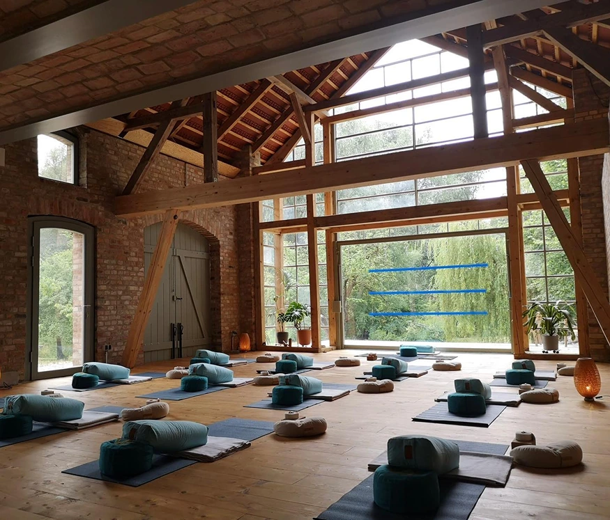 Yoga On The Move Germany