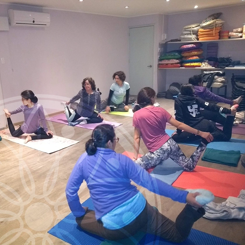 AmandoYoga 