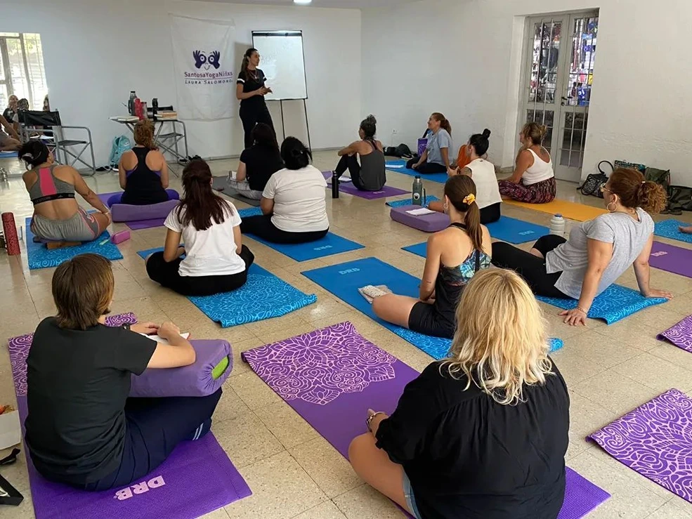 Centro De Yoga Laura Salomone 