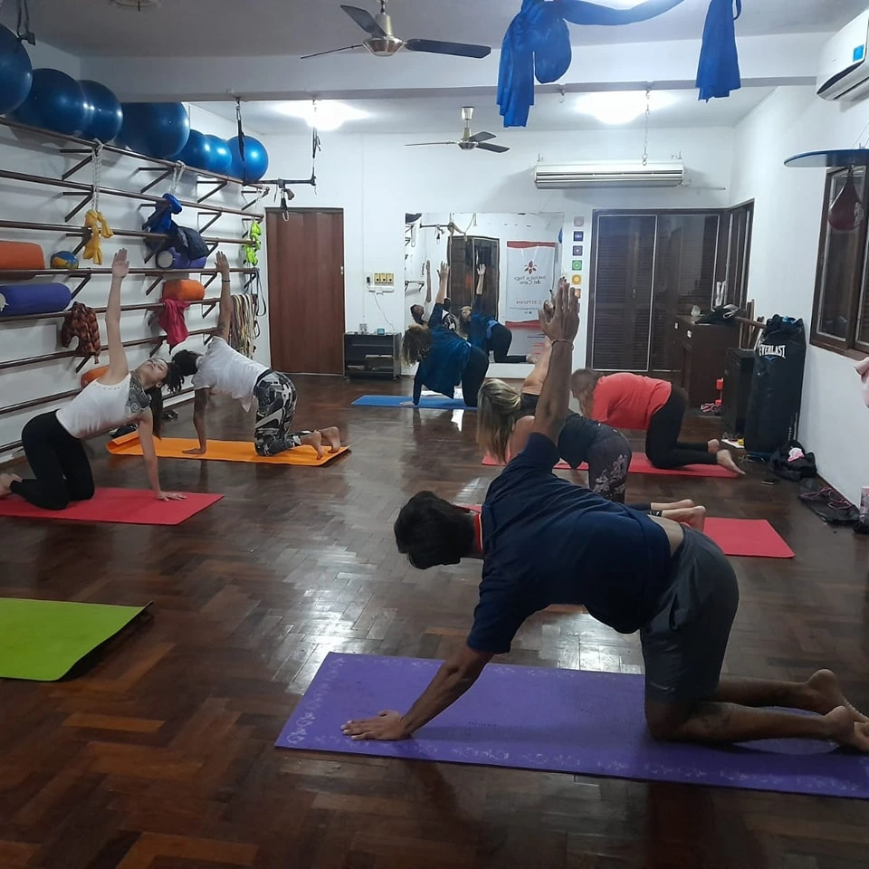 Cerro Yoga Institute 