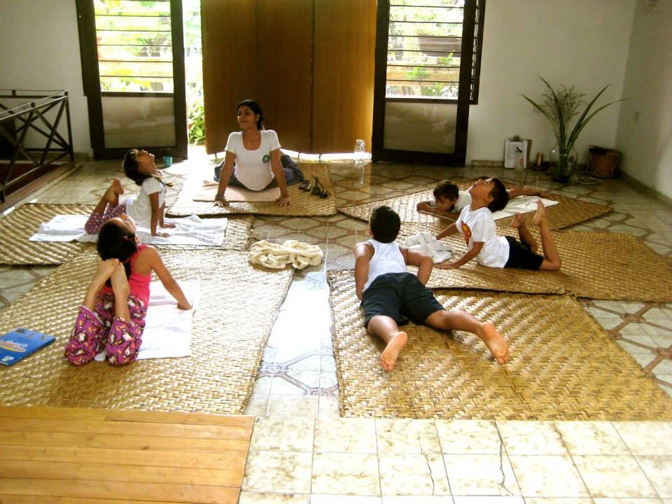Escuela Centro De Yoga 