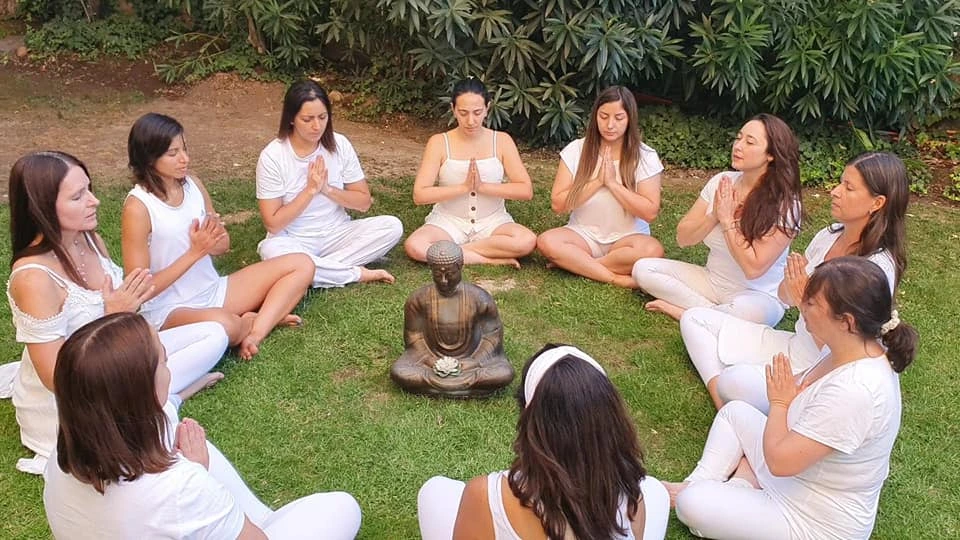 Escuela De Yoga Simran Kaur