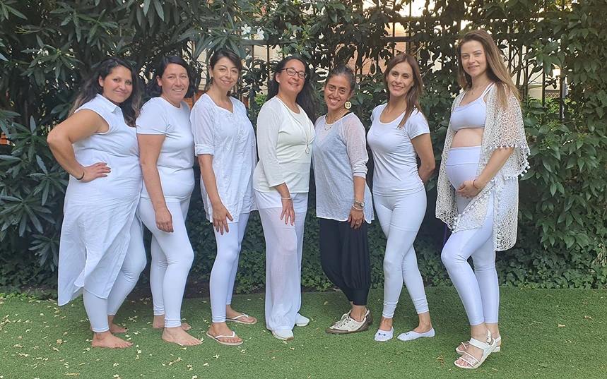 Escuela De Yoga Simran Kaur