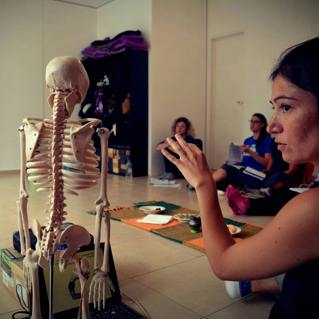 Escuela De Yoga Y Sabiduria Ancestral
