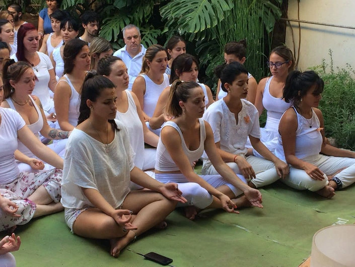 Escuela Vasanti Veda Yoga Córdoba