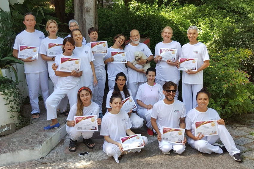 Escuela de Yoga Uttama 