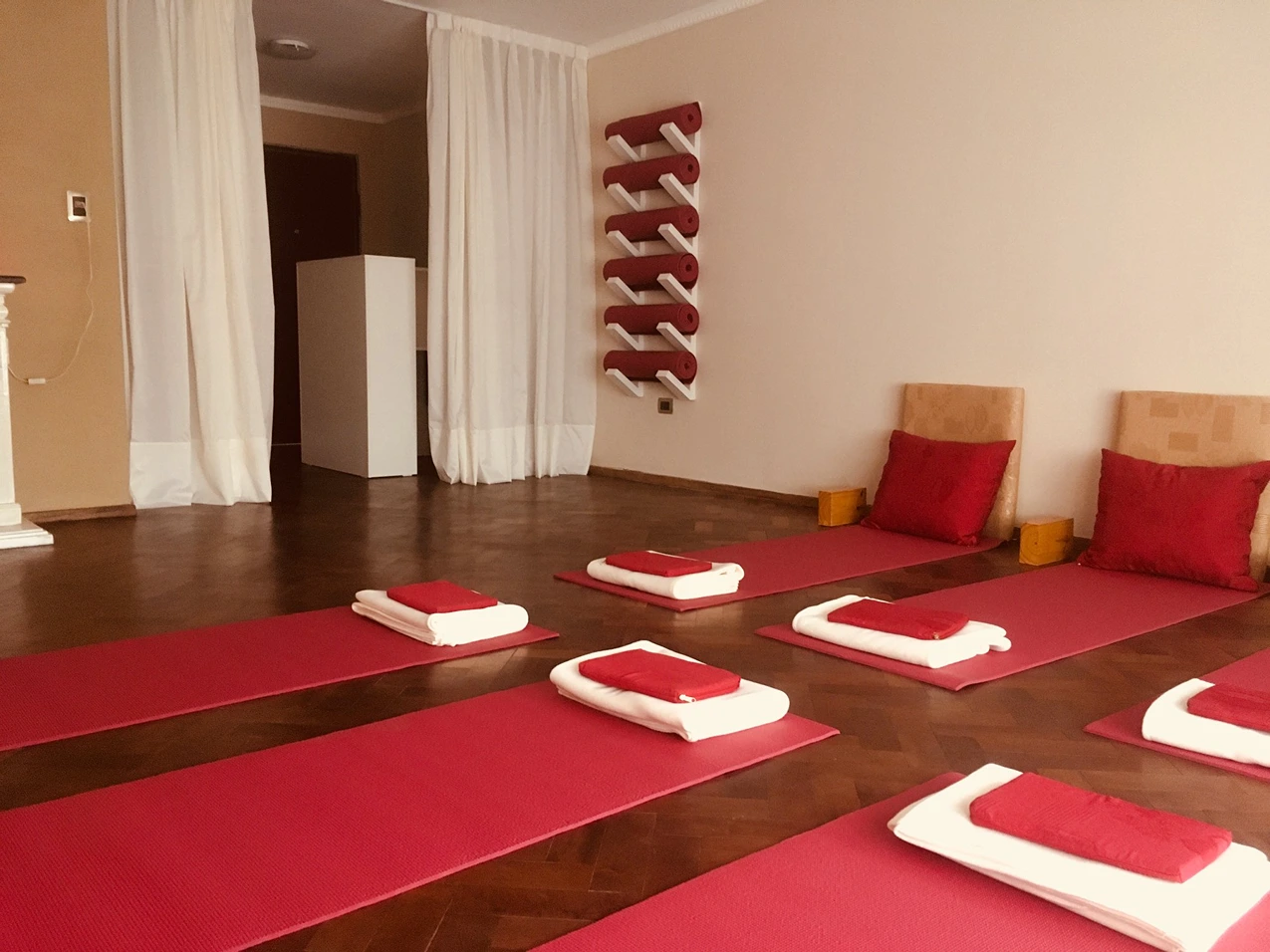 Estudio Ama Yoga