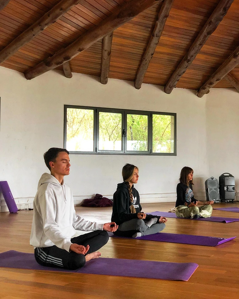 Holi Yoga 