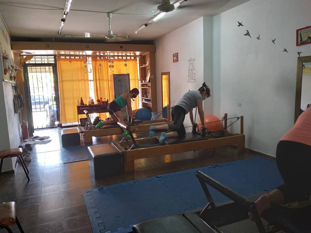 J & E PILATES TRAINING Argentina