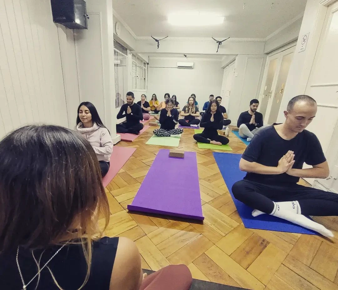 Mahatma Yoga Studio & Ytt Chile