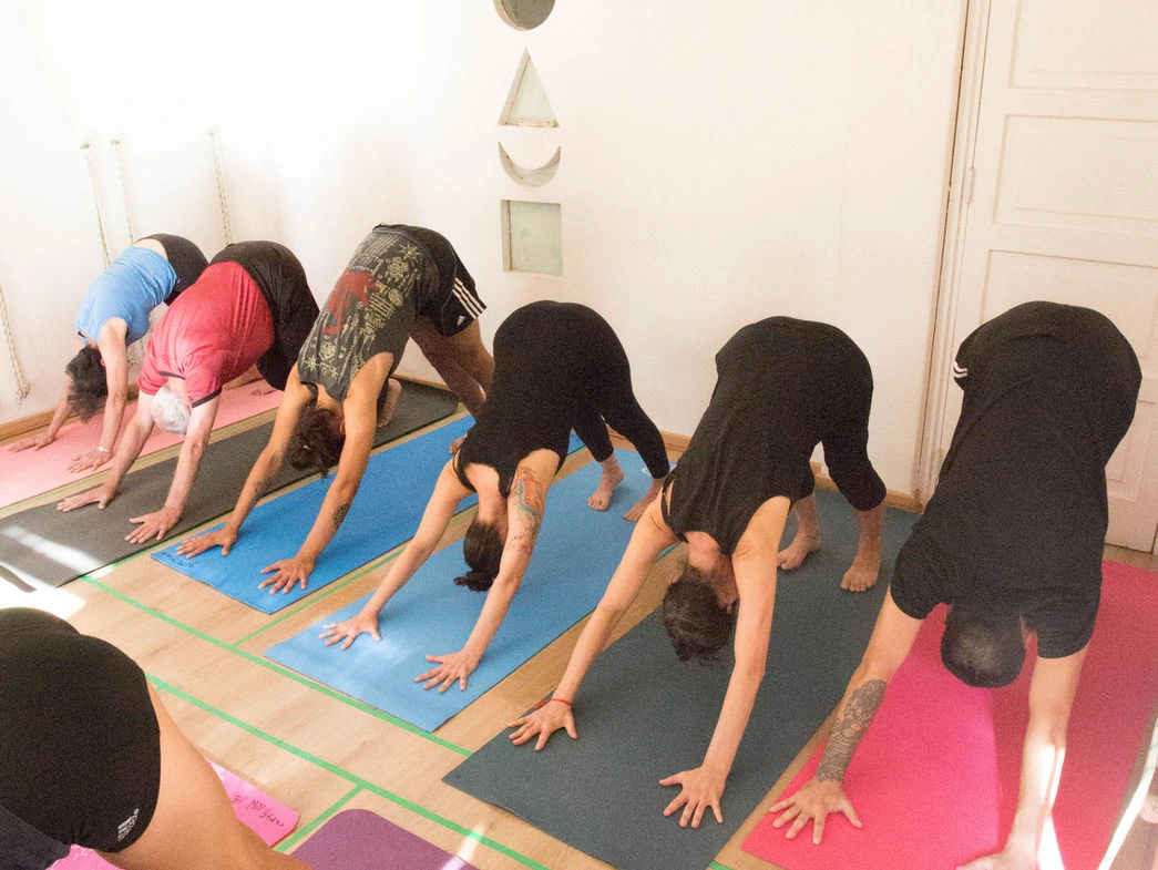 Nueva Escuela De Yoga Santiago