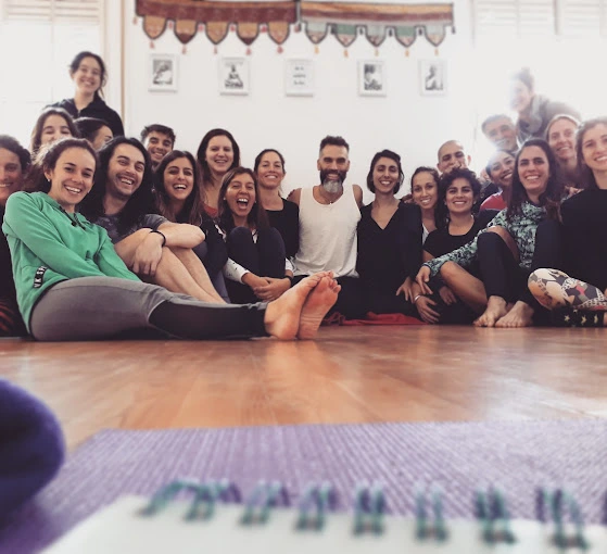 Sambara Escuela de Yoga