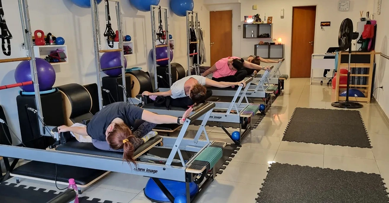 Womanly Pilates Reformer 