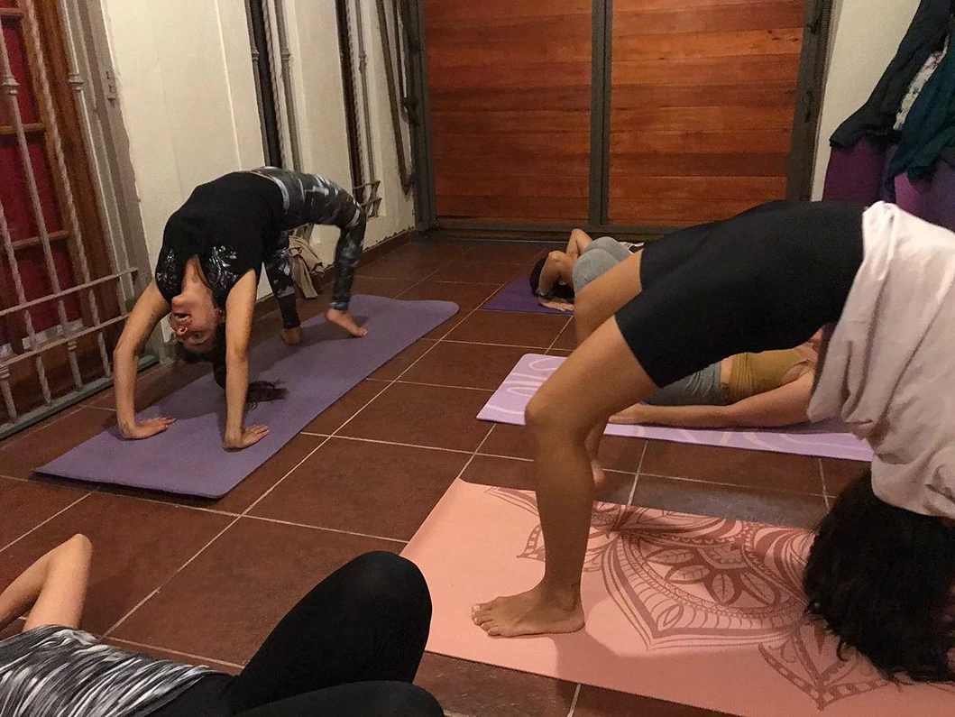 Yoga en Poeta Argentina