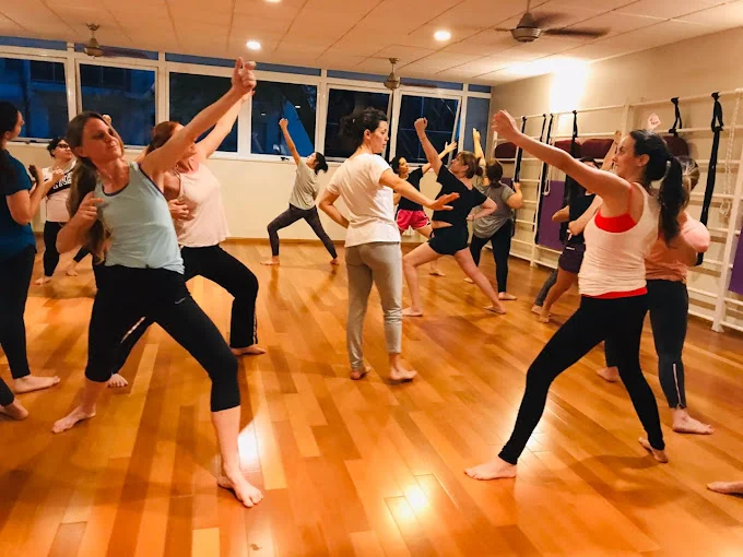 Fundación Vida Natural Yoga Presencial Y Online