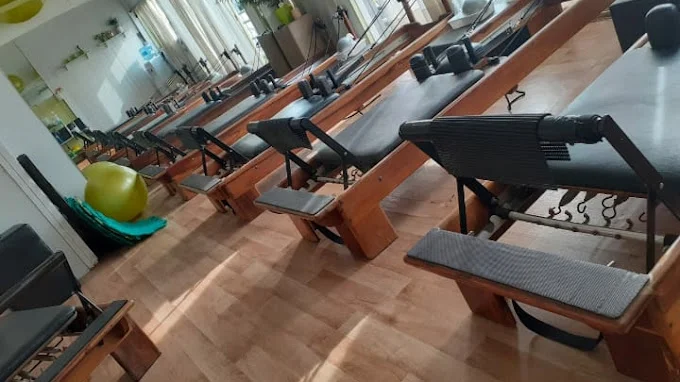 Mr Pilates Reformer @mrpilatesreformer 