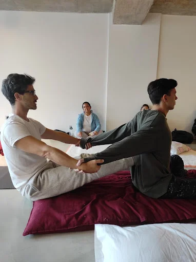 Niketan Yoga Y Masaje Tailandés