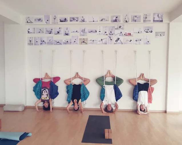 Samadhi Yoga Iyengar Perú