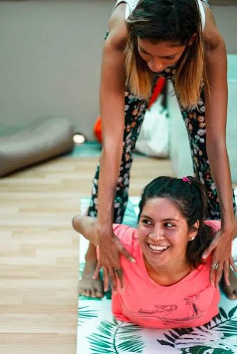 Yoga en Lima (Clases de yoga relajante a domicilio) 