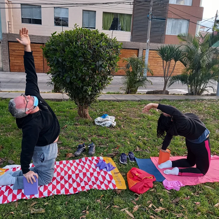 Yoga en Lima (Clases de yoga relajante a domicilio)