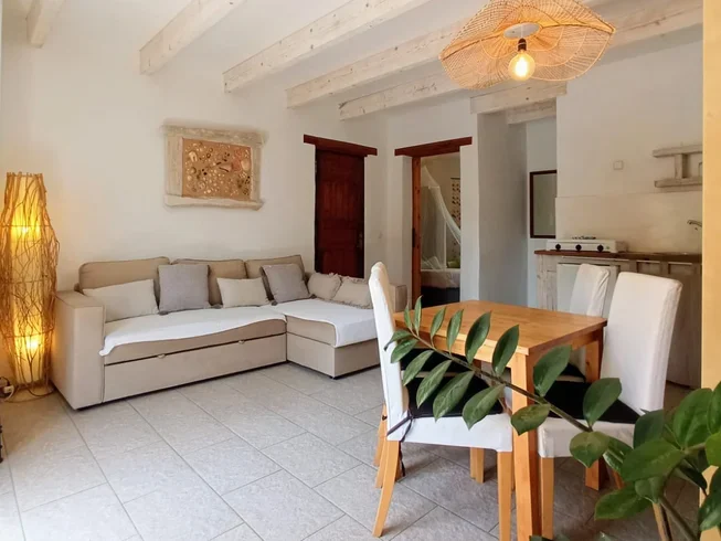 7 Lemons House 