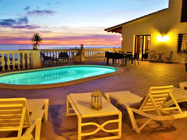 Ashram Villa Sunshine Sitges Barcelona 