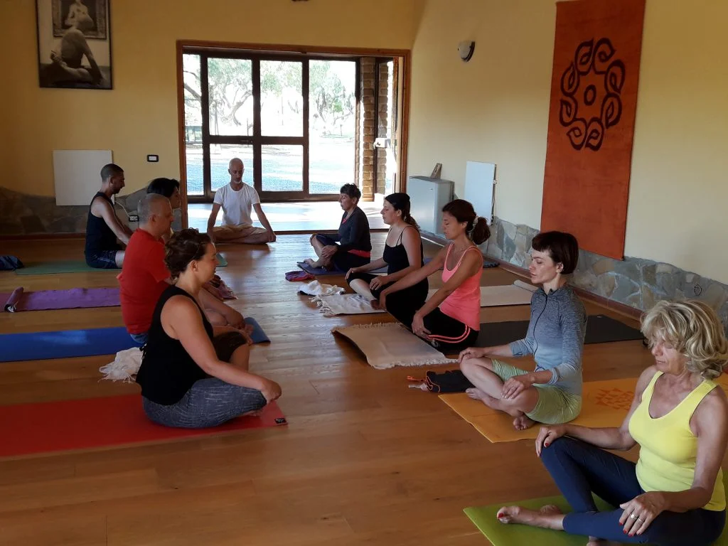 Ashtangayoga Napoli - AVYOS 