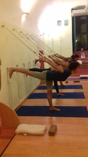 Association Study Center Yoga Vidya