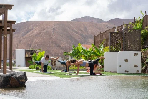 DancingSunYoga 
