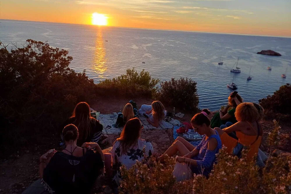 Glow Retreats