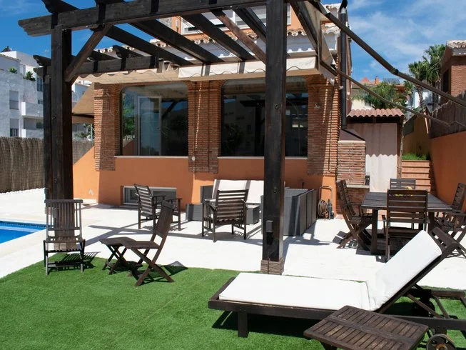 Harmony and Lifestyle Spain