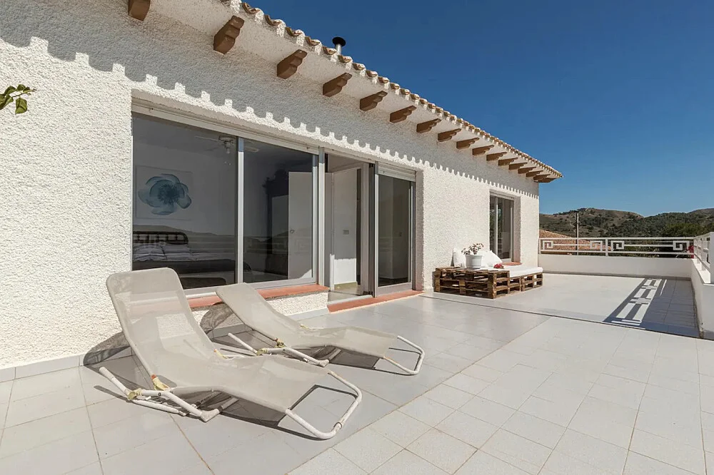 The Luxury Villa 