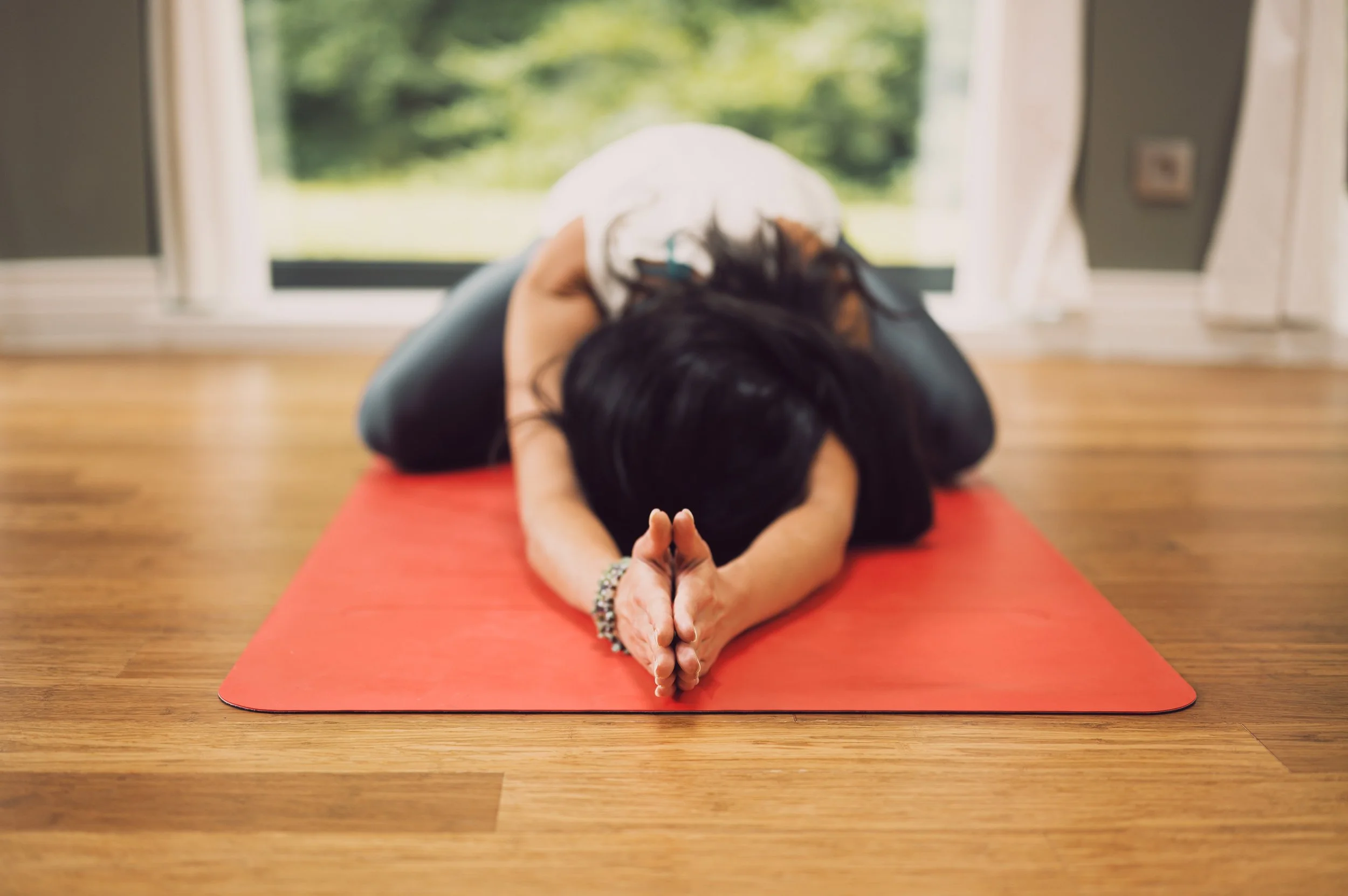 Tree Living Yoga Teacher Trainings & Retreats