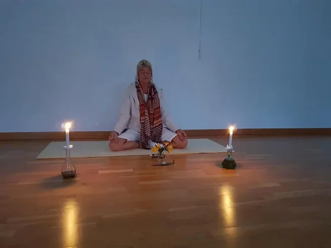 Yoga Evita Spain