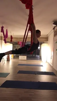 Yoga Fly on Air