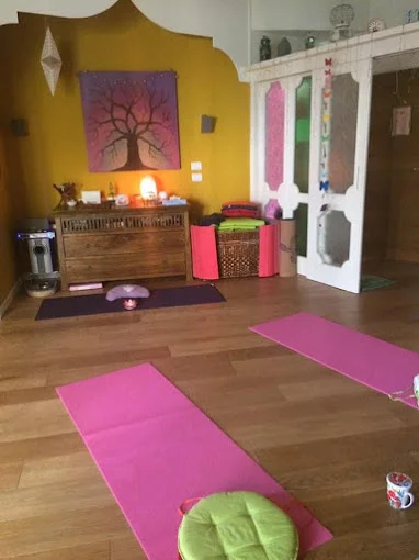 Yoga e Ayurveda Napoli Naples