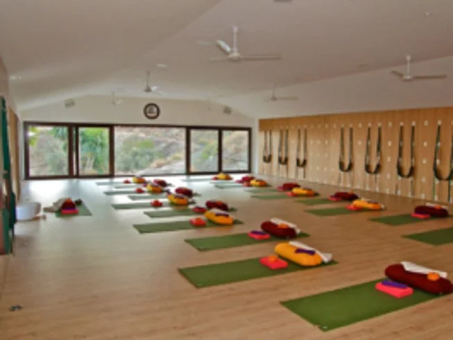 Yogalaurent 