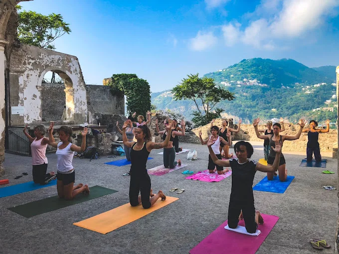 Zoé Animal Yoga Italy