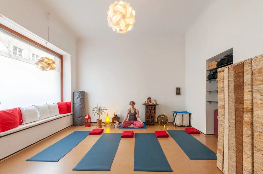 Anna Soencksen Yoga Cologne