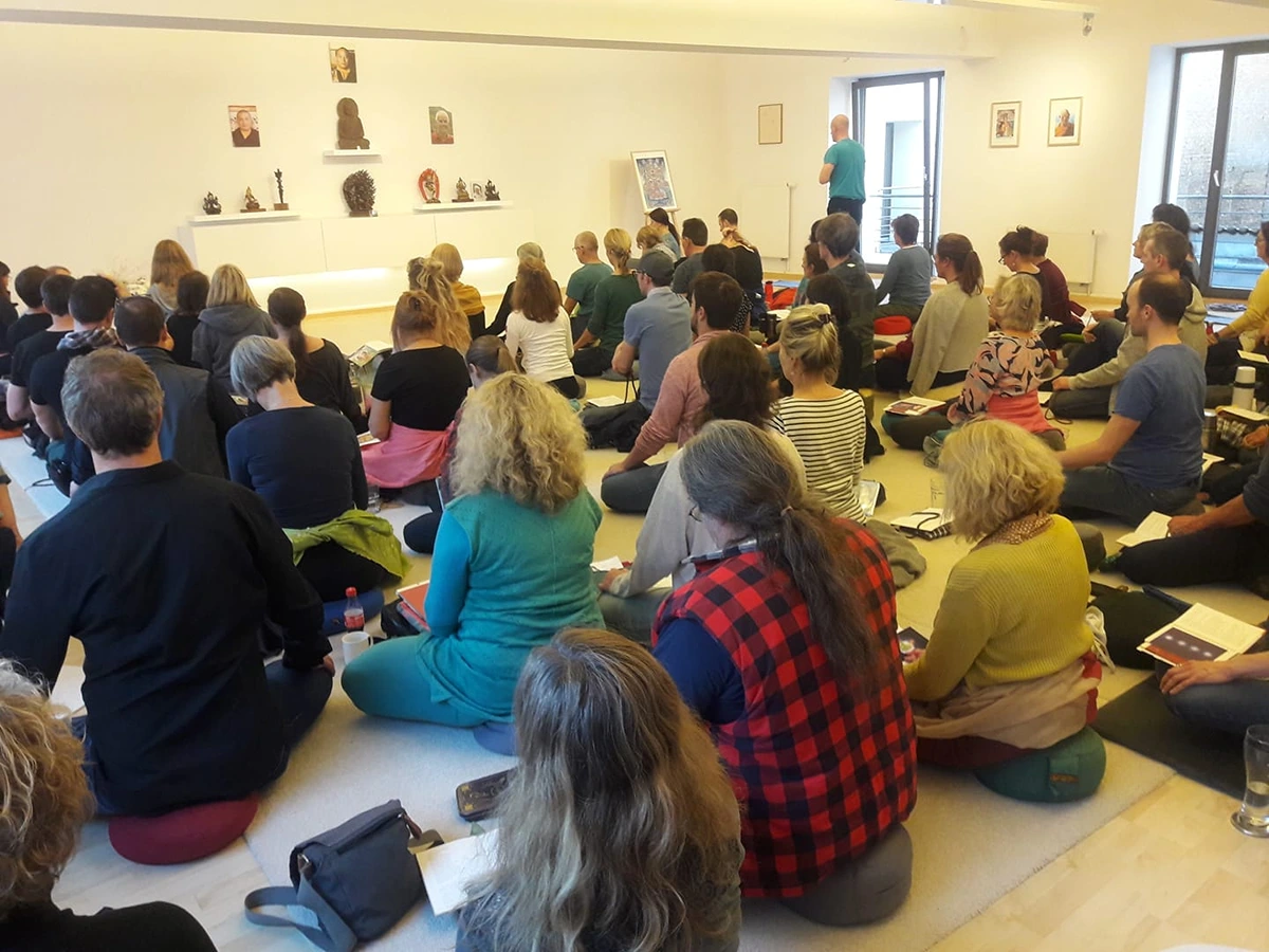 Diamantweg Buddhismus Köln Der Karma-kagyü-linie 