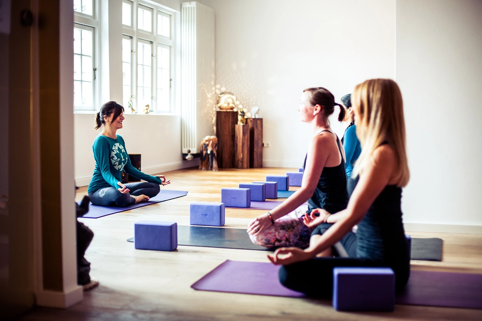 Flowingom Yoga & Pilates 
