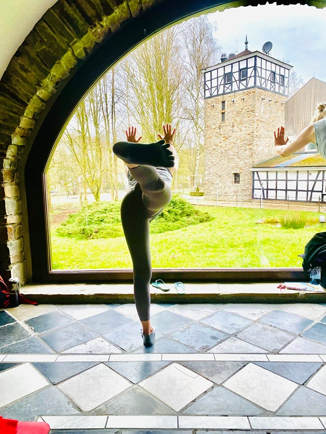 Glow Yoga Cologne Junkersdorf 