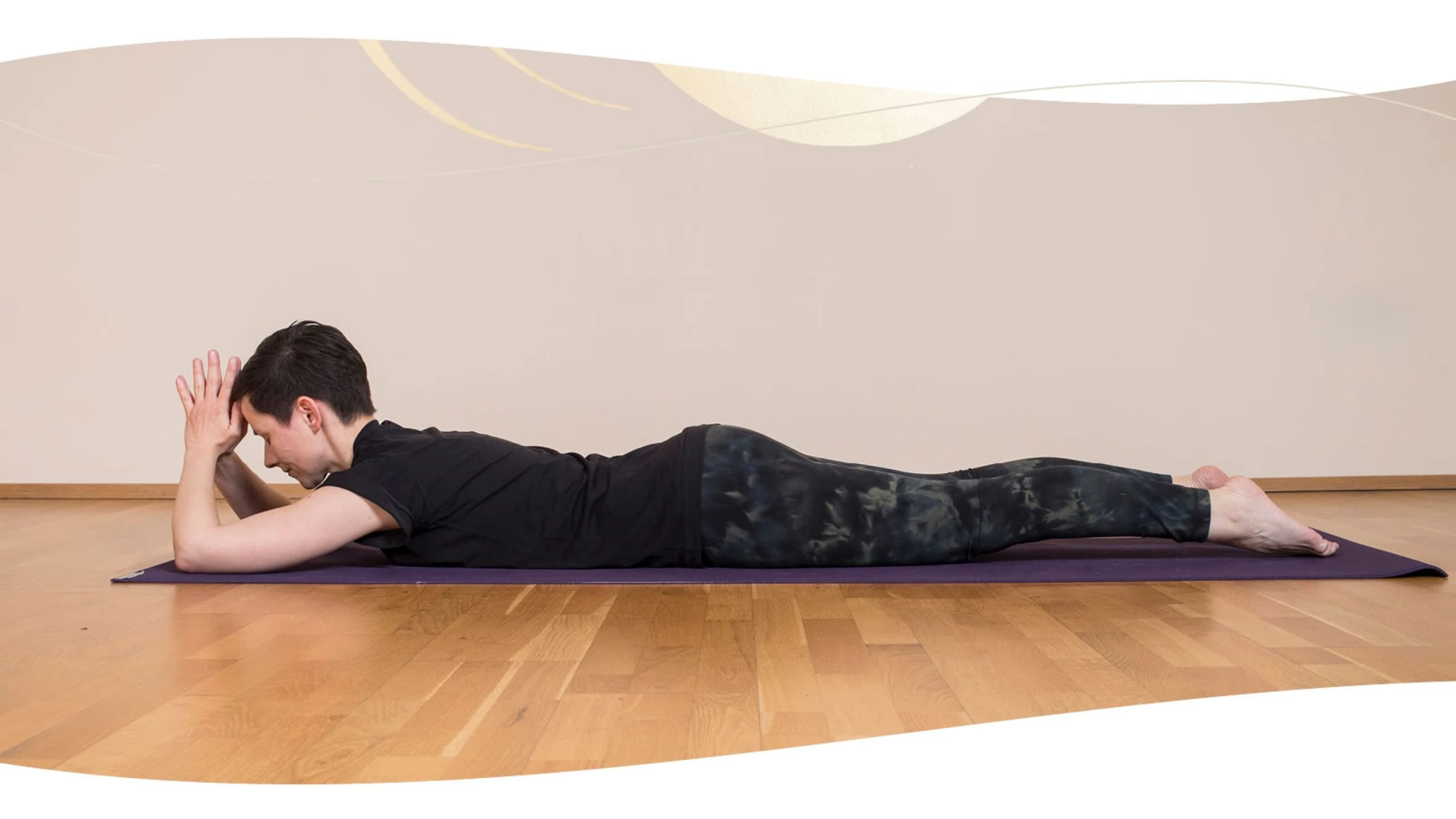 Yoga Lotus Flower - Claudia Dahnelt Frankfurt